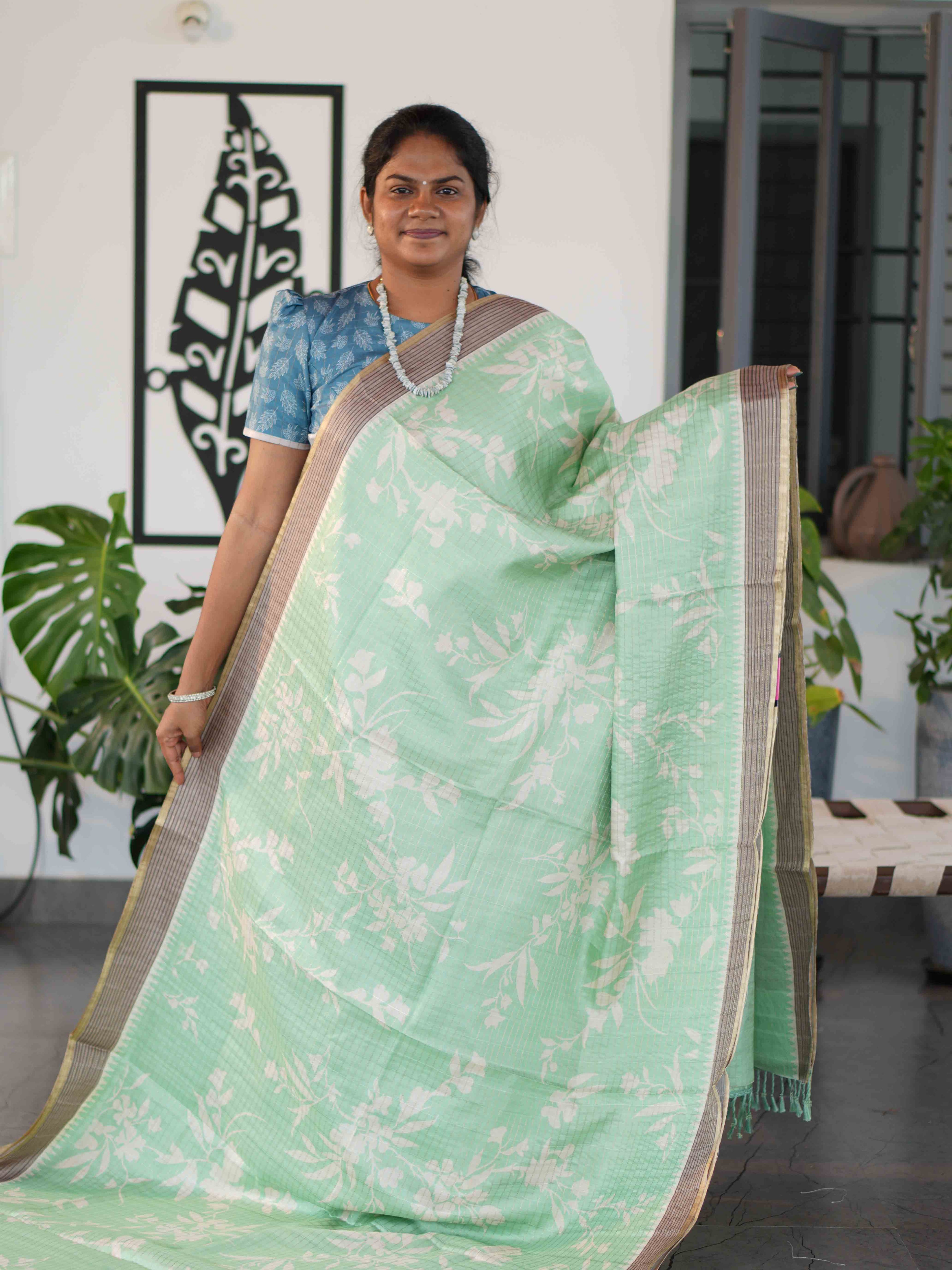 Printed Dola Tussar Sarees Vibrant Charm / SKU240 – 4