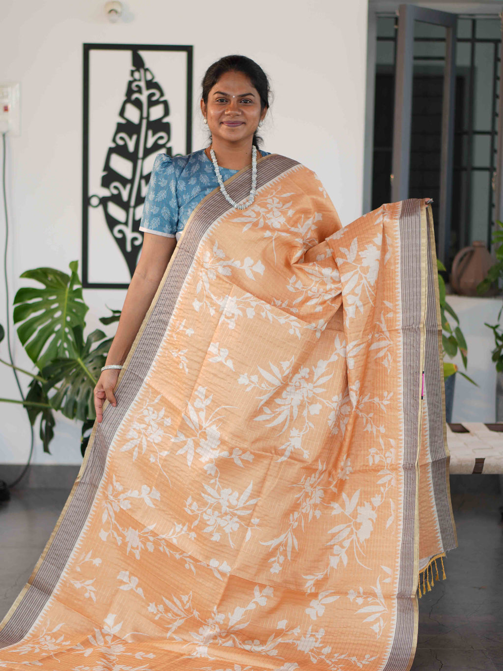 Printed Dola Tussar Sarees Timeless Prints / SKU240 – 6