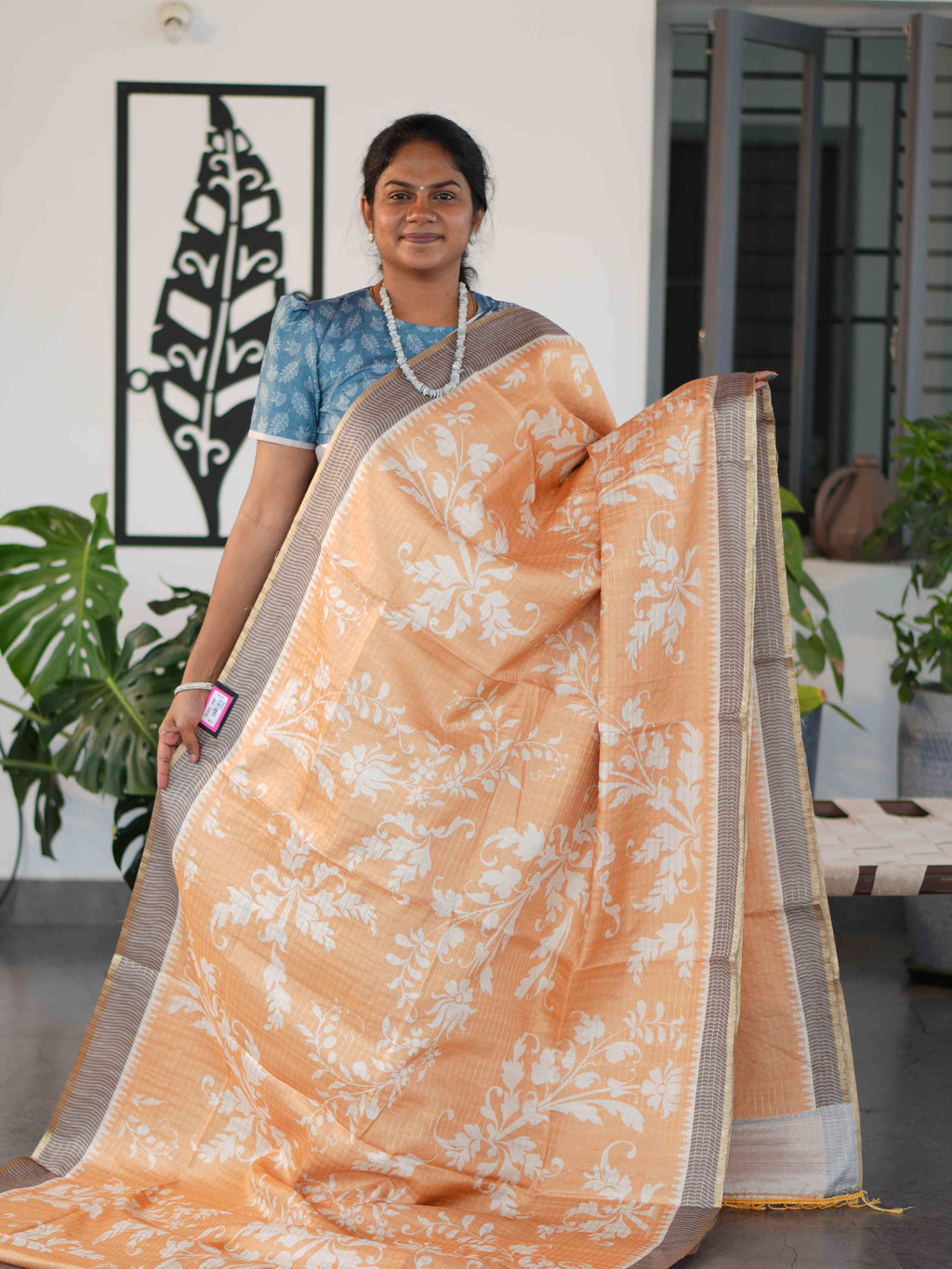Printed Dola Tussar Sarees Refined Artwork / SKU240 – 9