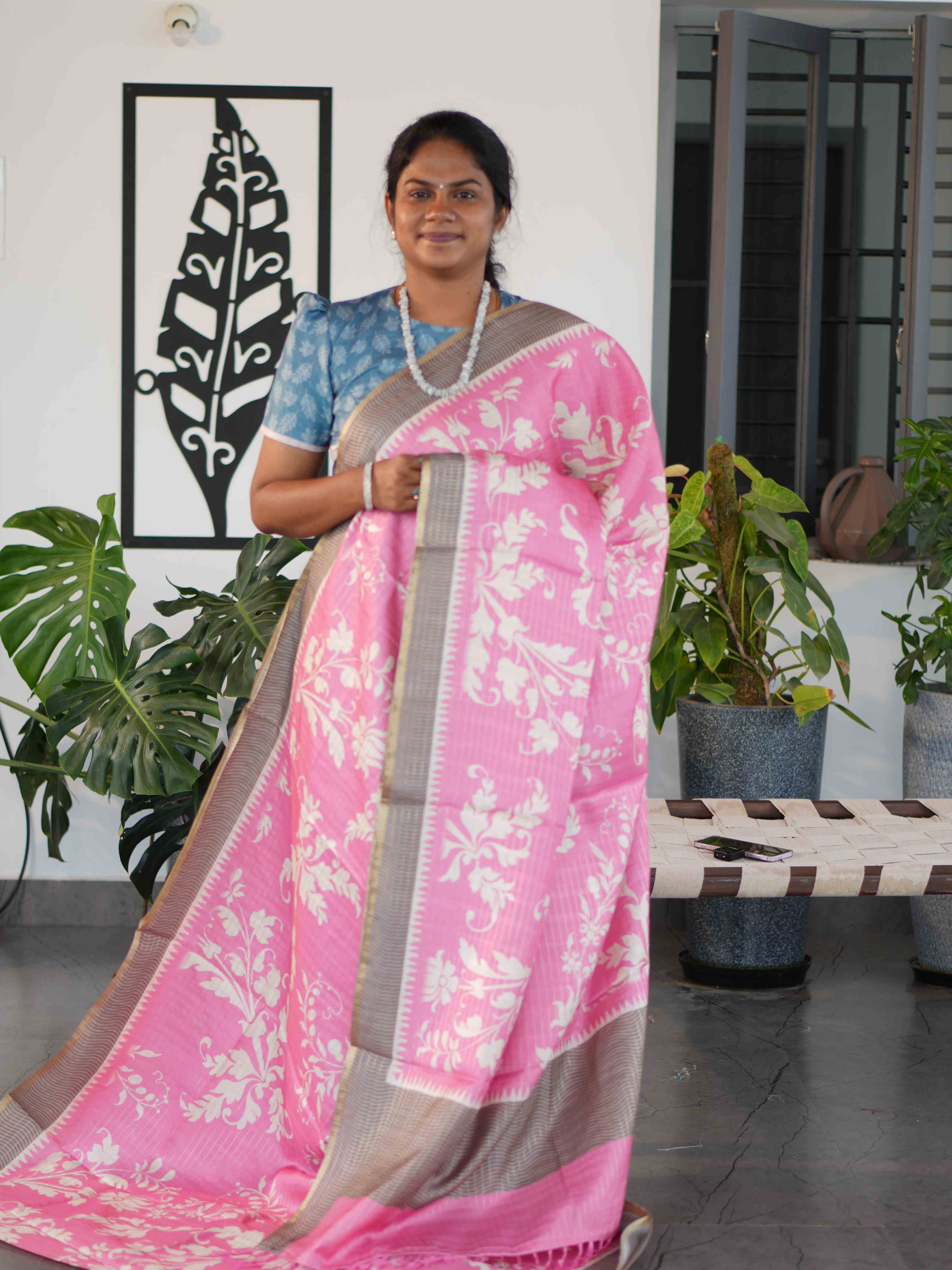 Printed Dola Tussar Sarees Modern Elegance / SKU240 – 10