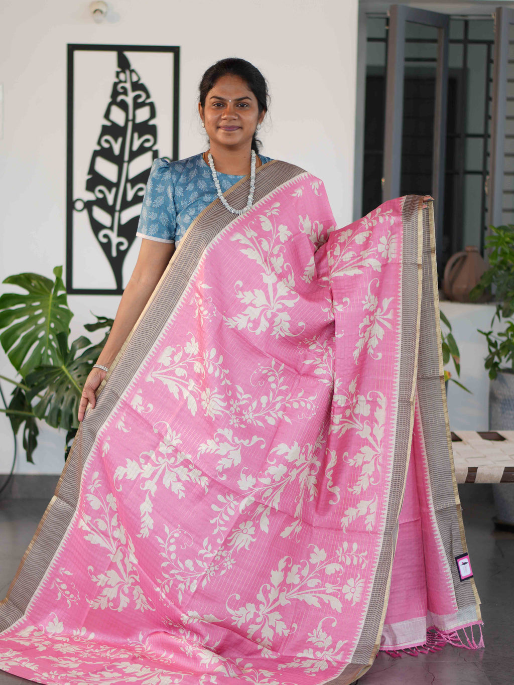 Printed Dola Tussar Sarees Modern Elegance / SKU240 – 10