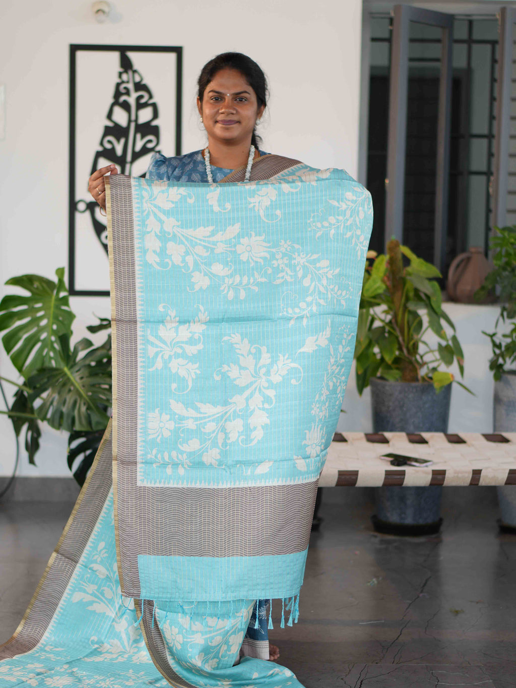 Printed Dola Tussar Sarees Charming Weave / SKU240 – 11