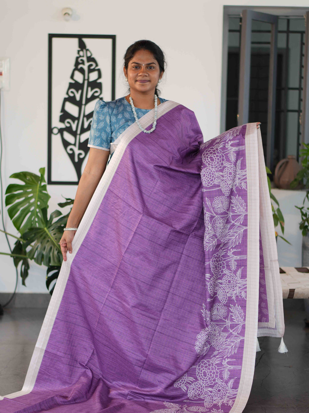 Resham Tussar Sarees Timeless Texture / SKU249 – 4