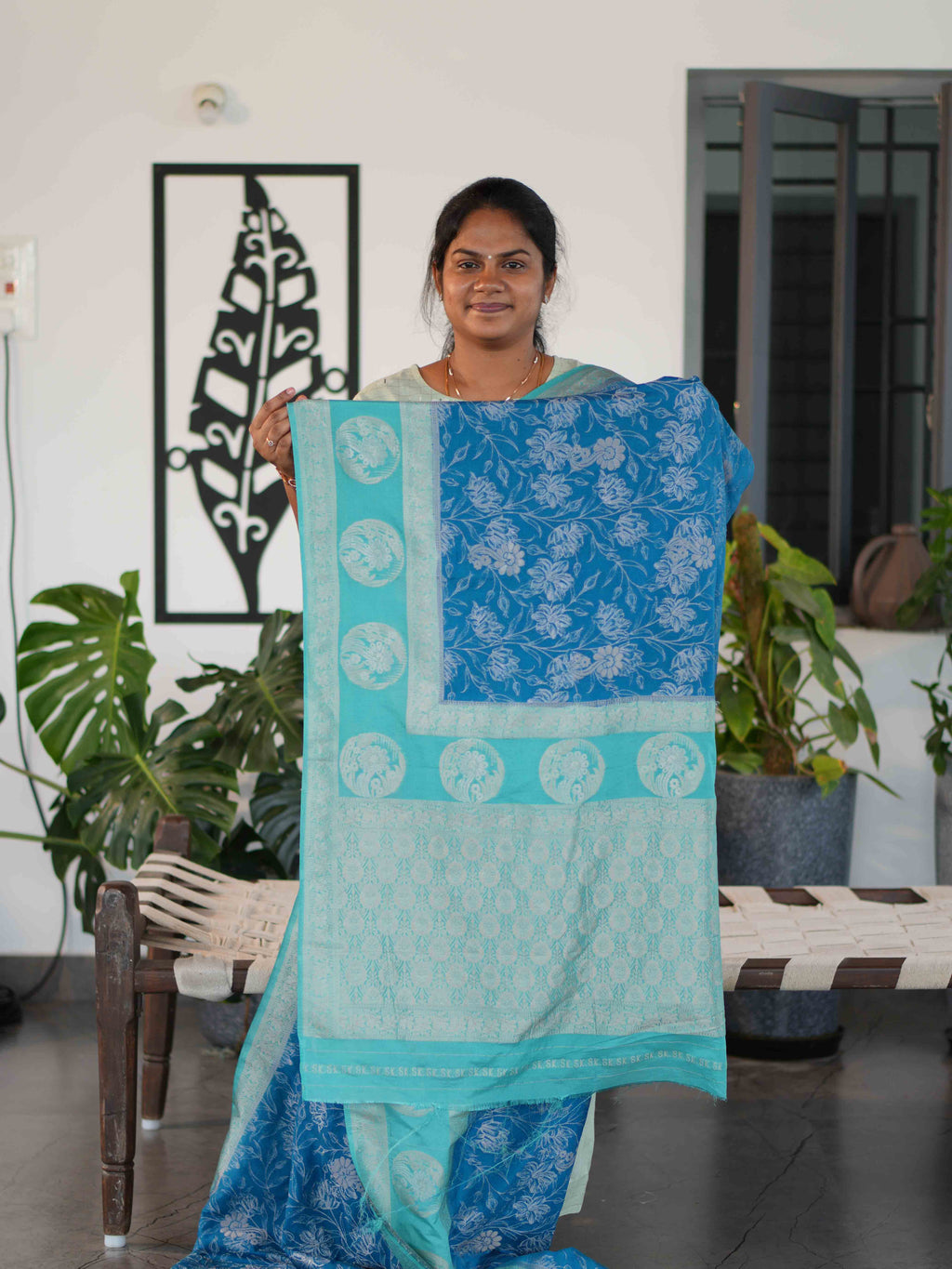Georgette Sarees Golden Grace / SKU229 – 7