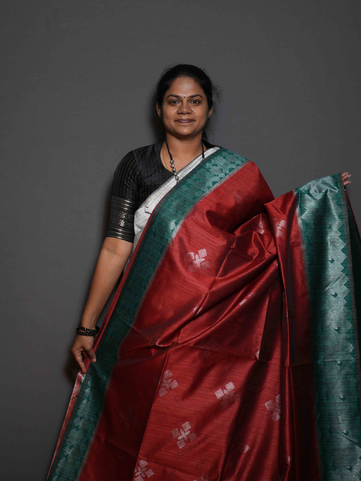 Jute Tussar Sarees Regal Charm / SKU318 – 2