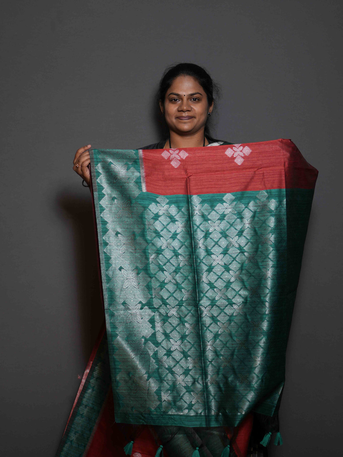 Jute Tussar Sarees Regal Charm / SKU318 – 2