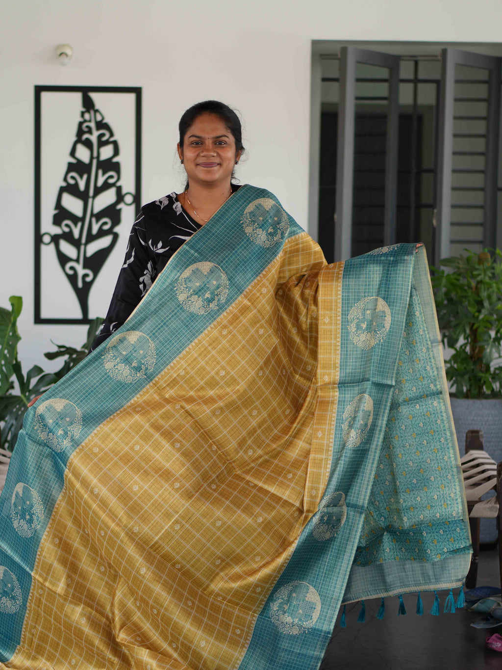 Linen Tissue Sarees Refined Elegance / SKU255 – 5