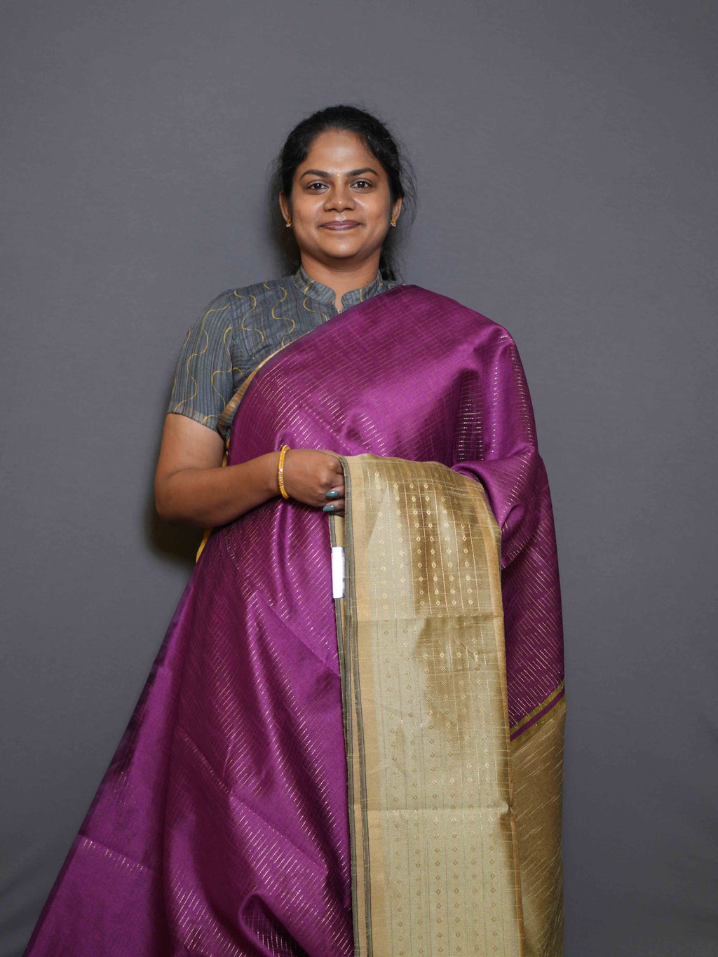 Raw Silk Sarees Radiant Grace / SKU316 – 18