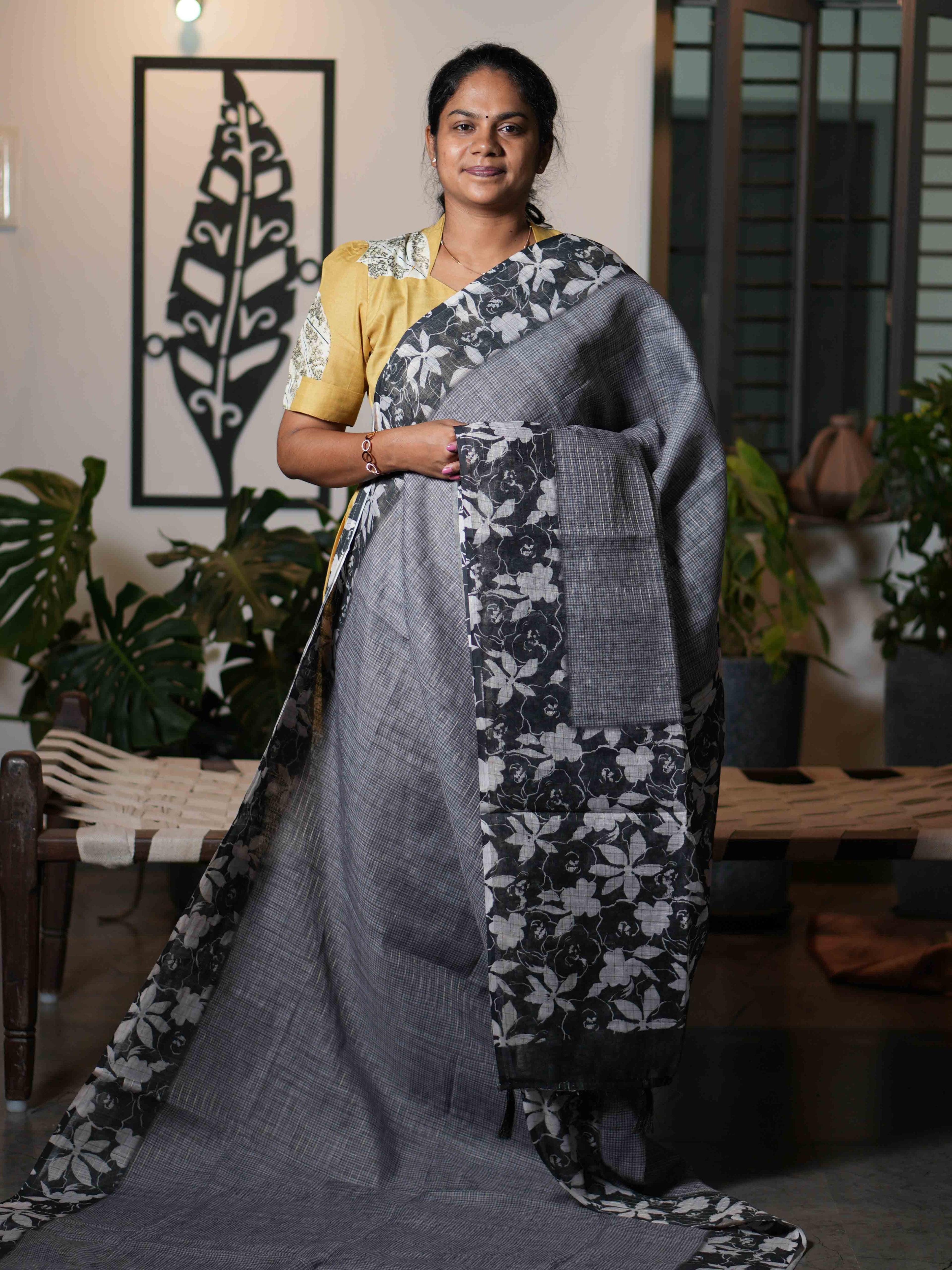 Mini Chex Linen Sarees Timeless Weave / SKU260 – 3