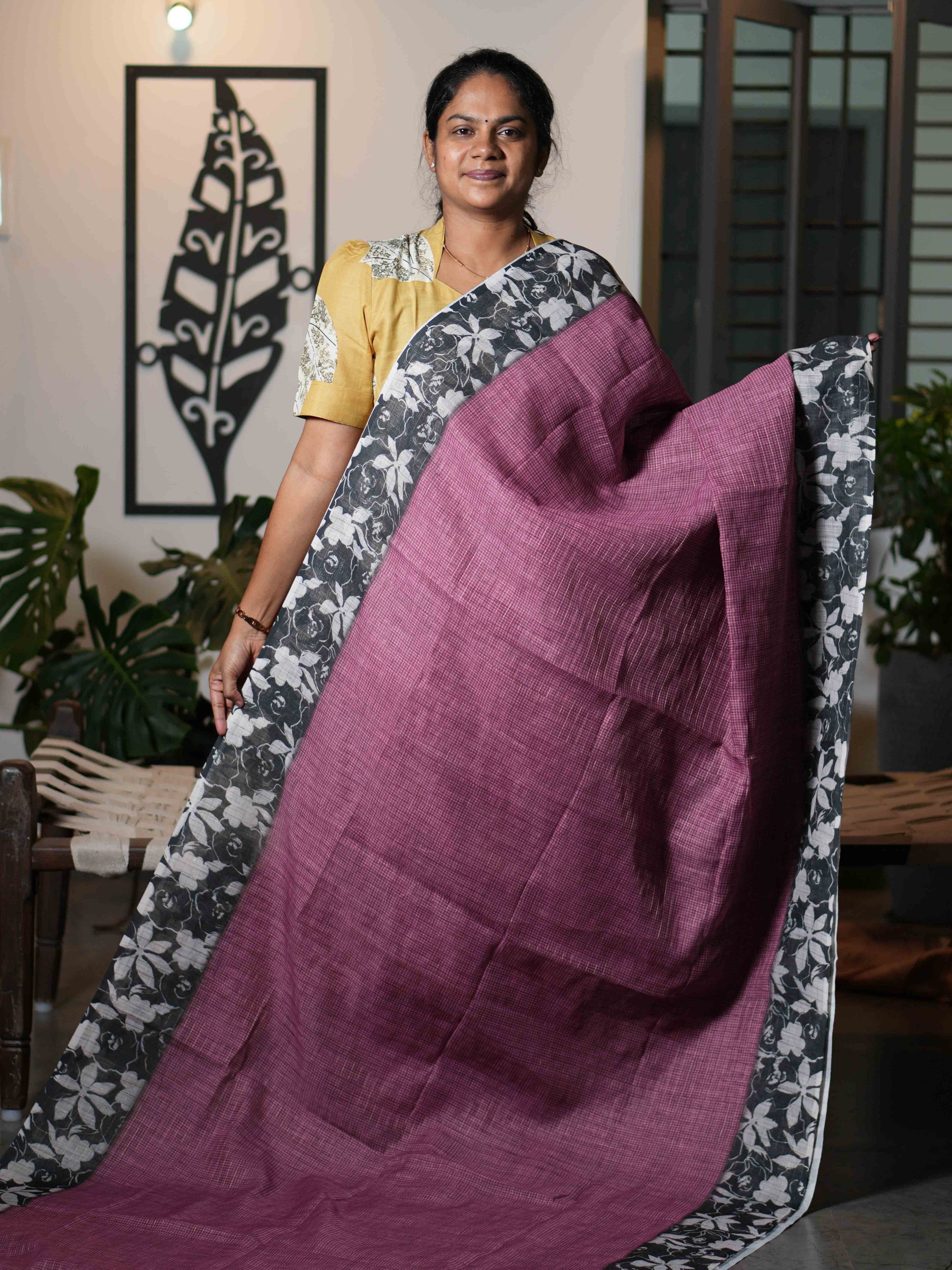 Mini Chex Linen Sarees Elegant Grid / SKU260 – 4