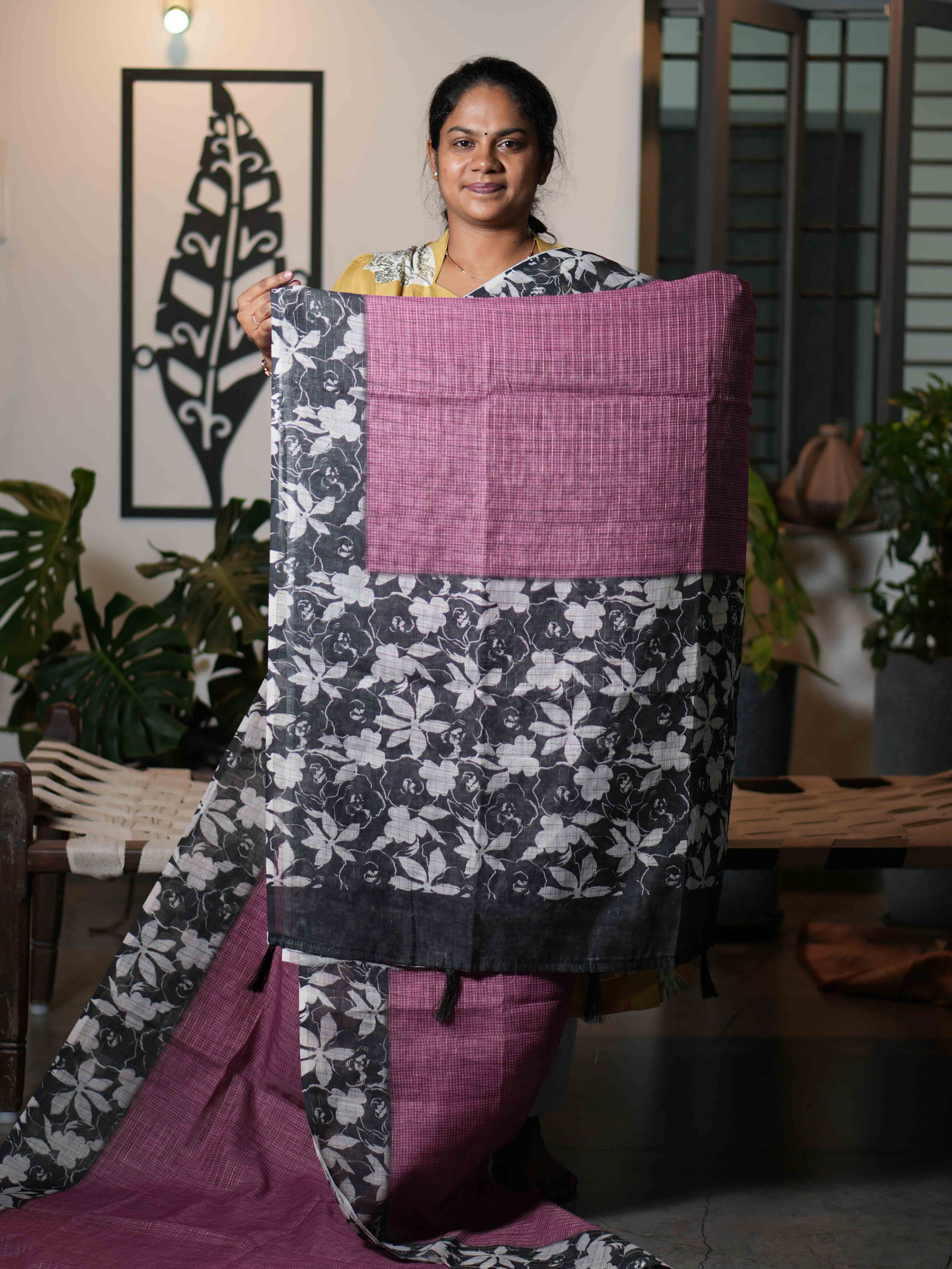 Mini Chex Linen Sarees Elegant Grid / SKU260 – 4