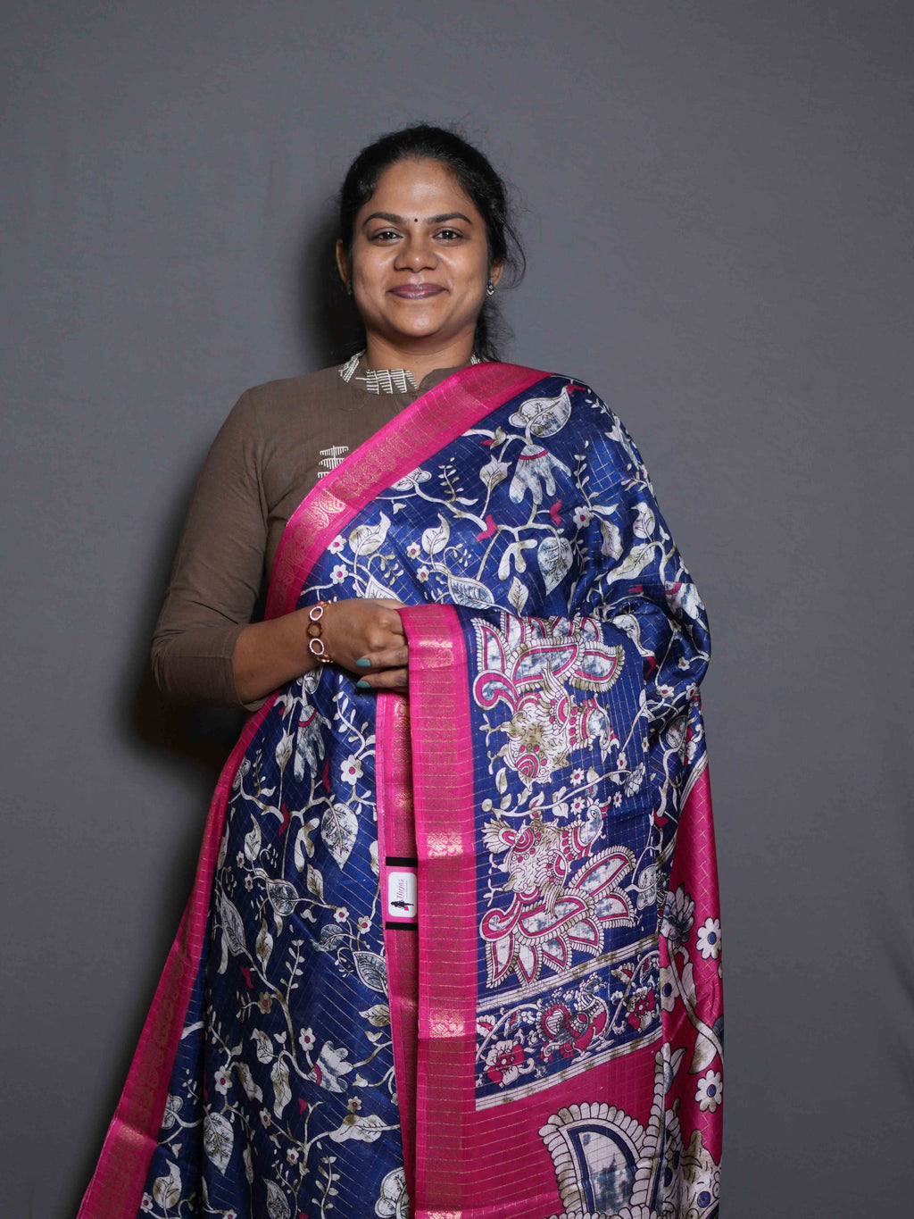 Viscose Zari Checks Sarees Refined Grace / SKU319 – 4
