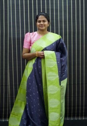 Banarus Silk Sarees / SKU094